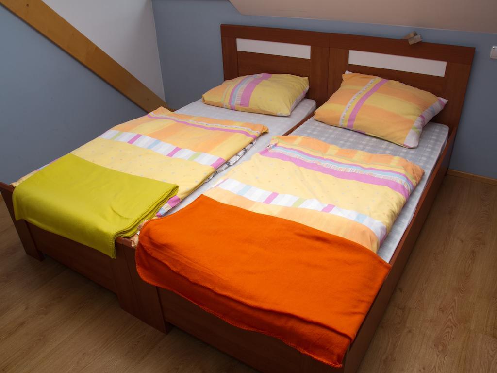 Guest House Pri Treh Lipah Ptuj Exterior photo